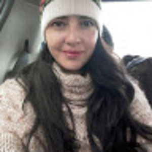 Meet your Posher, Angie paola